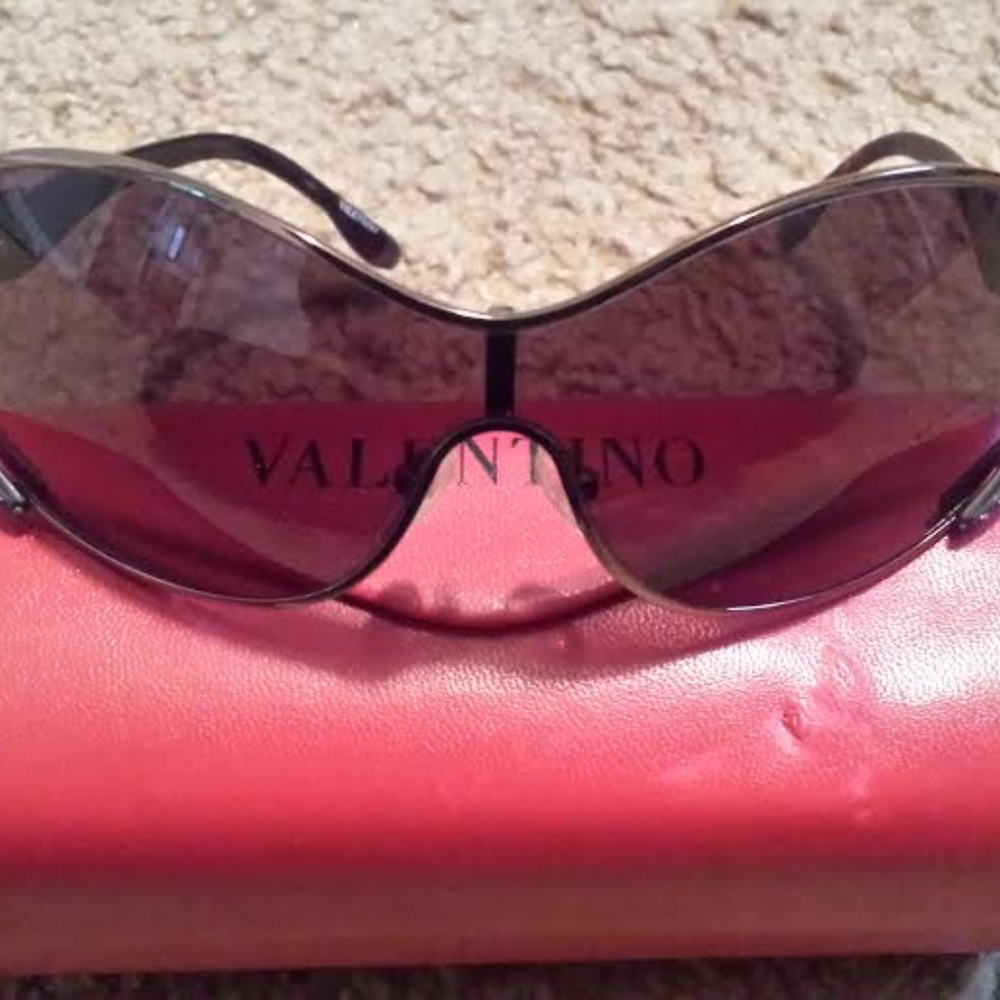 Valentino sunglasses